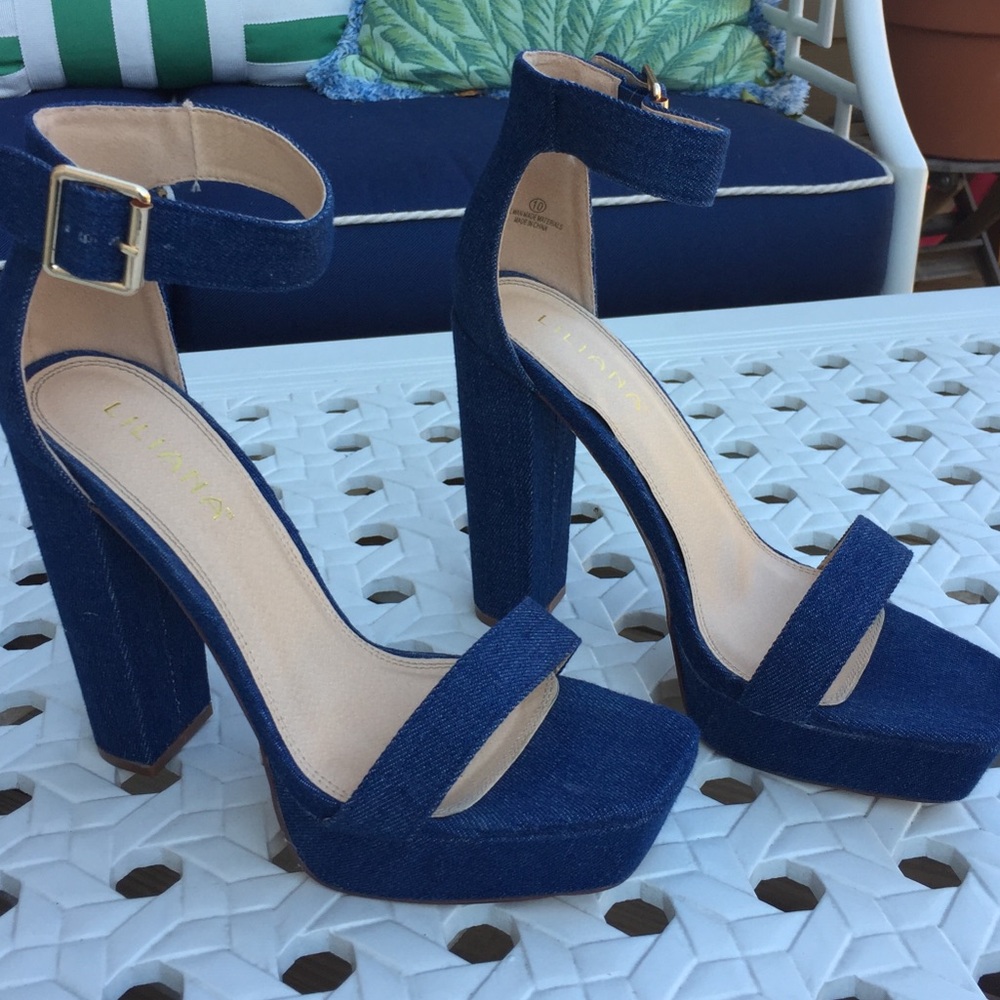 Like new! Liliana Denim Heels